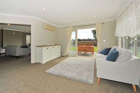 Photo of property in 35 Mataroa Place, Parklands, Christchurch, 8083