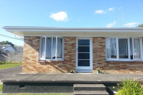 Photo of property in 6 View Road, Papakura, 2110