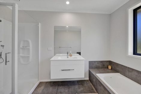 Photo of property in 202 Turuturu Road, Hawera, 4674