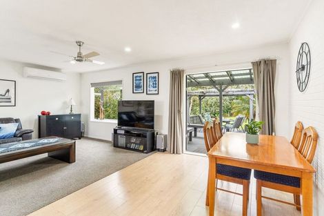 Photo of property in 54 Marendellas Drive, Bucklands Beach, Auckland, 2014