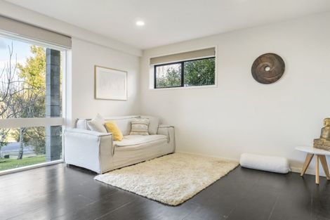 Photo of property in 16 Ranginui Road, Welcome Bay, Tauranga, 3112