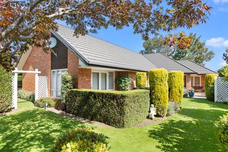 Photo of property in 5 Amesbury Mews, Avonhead, Christchurch, 8042