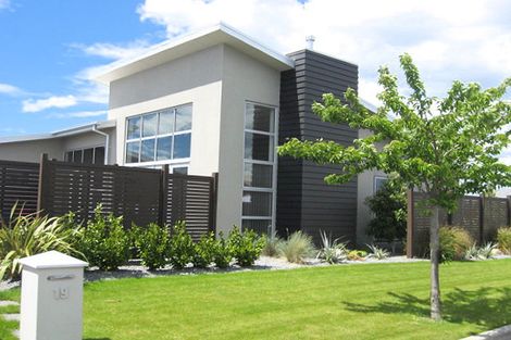 Photo of property in 19 Parkside Crescent, Northwood, Christchurch, 8051