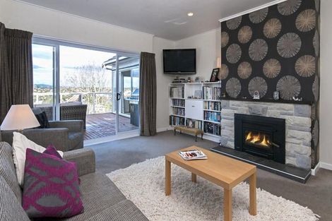 Photo of property in 55 Mellons Bay Road, Mellons Bay, Auckland, 2014
