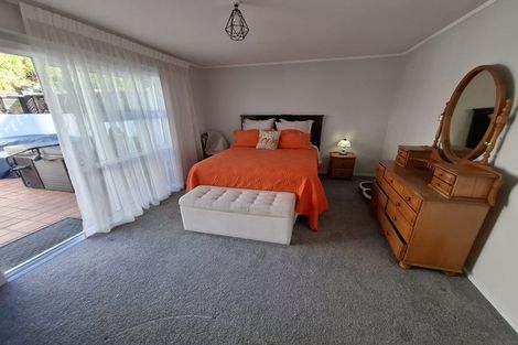 Photo of property in 1/64 Carlisle Road, Browns Bay, Auckland, 0630