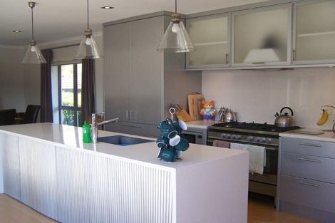 Photo of property in 46a Marine Parade, Mellons Bay, Auckland, 2014