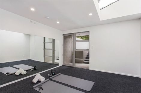 Photo of property in 92 Mccormacks Bay Road, Mount Pleasant, Christchurch, 8081