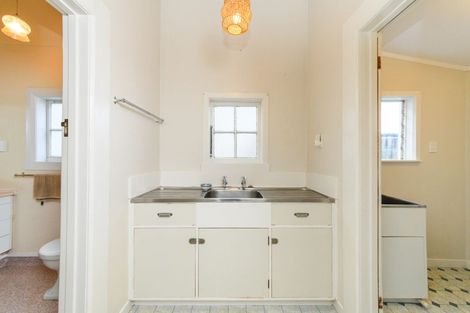 Photo of property in 6 Joseph Street, West End, Palmerston North, 4412