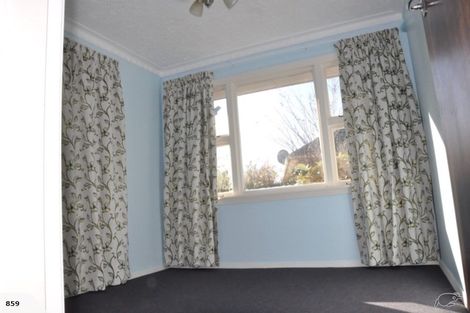 Photo of property in 1 Oakhurst Place, Russley, Christchurch, 8042