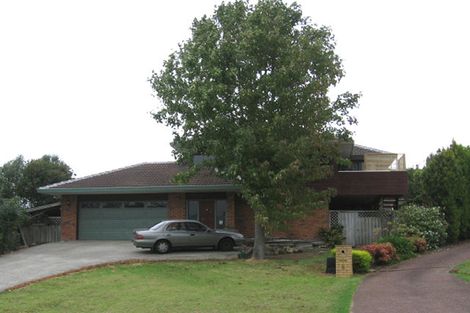 Photo of property in 6 Cherub Place, West Harbour, Auckland, 0618