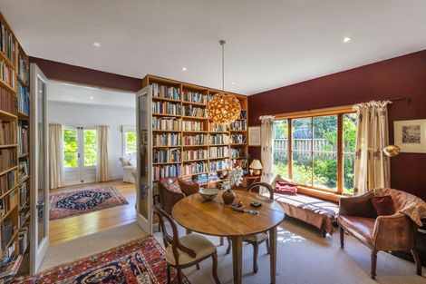 Photo of property in 28 Burma Road, Khandallah, Wellington, 6035