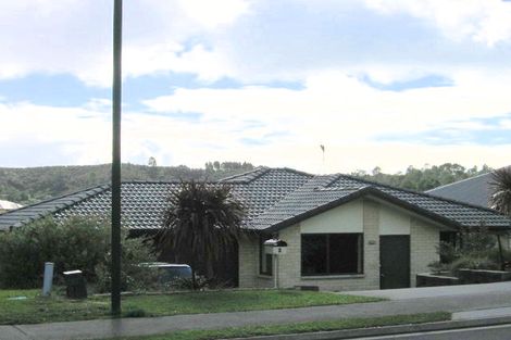 Photo of property in 8 Roberta Crescent, Orewa, 0931