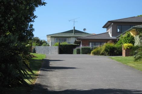 Photo of property in 28 Kohanga Road, Mangere Bridge, Auckland, 2022