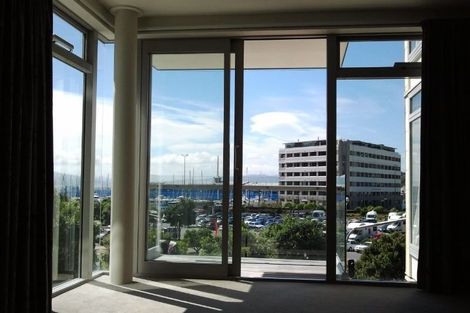 Photo of property in Piermont Apartments, 2e/82 Cable Street, Te Aro, Wellington, 6011