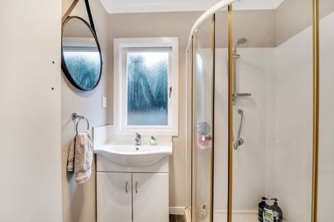 Photo of property in 10 Antrim Place, Hokowhitu, Palmerston North, 4410