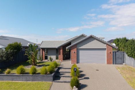 Photo of property in 87 Sandhurst Drive, Papamoa Beach, Papamoa, 3118