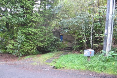 Photo of property in 17 Taraire Road, Titirangi, Auckland, 0604