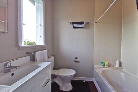 Photo of property in 13 Lavelle Road, Henderson, Auckland, 0612