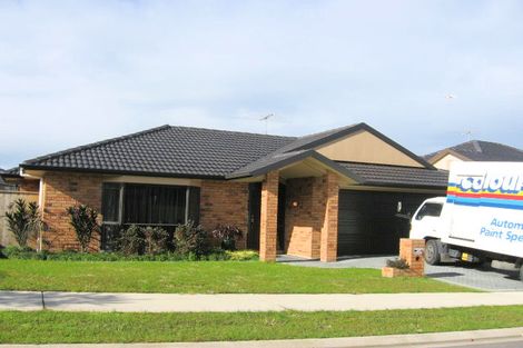 Photo of property in 5 Karson Place, Flat Bush, Auckland, 2016