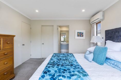 Photo of property in 4 Rialto Court, East Tamaki Heights, Auckland, 2016