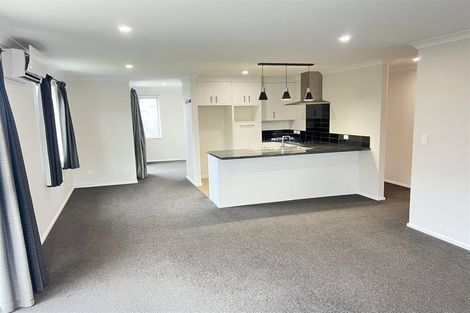 Photo of property in 61 Bert Wall Drive, Omokoroa, 3114