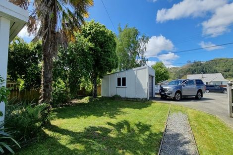 Photo of property in 28 Seddon Street, Wallaceville, Upper Hutt, 5018