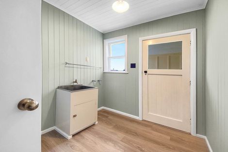 Photo of property in 18 Takahe Street, Taihape, 4720