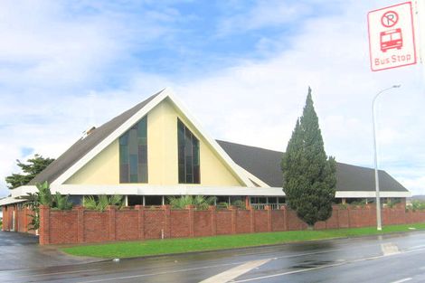 Photo of property in 1/93 Lincoln Road, Henderson, Auckland, 0610