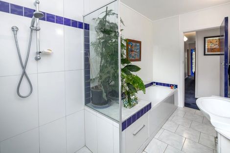 Photo of property in 28 Bell Street, Featherston, 5710