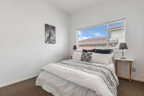 Photo of property in 11 Cityview Place, Massey, Auckland, 0614