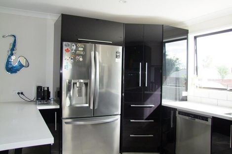 Photo of property in 30 Burns Street, Milton, 9220