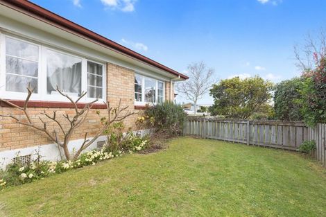 Photo of property in 22 Hall Road, Matua, Tauranga, 3110