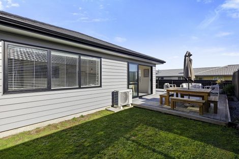 Photo of property in 53 Buddle Road, Wallaceville, Upper Hutt, 5018