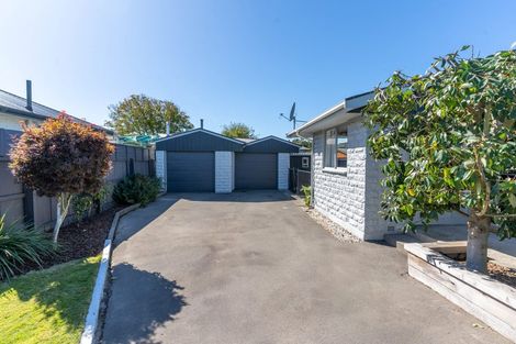 Photo of property in 10 Warren Crescent, Hillmorton, Christchurch, 8025