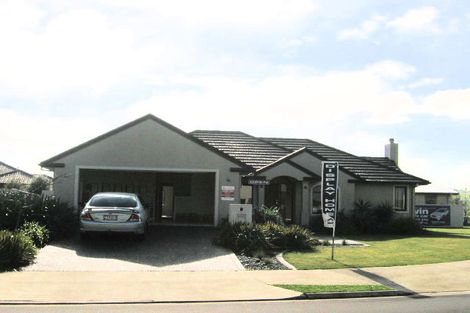 Photo of property in 2 Cranmore Avenue, Huntington, Hamilton, 3210