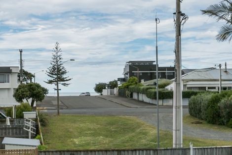 Photo of property in 11/180 Charles Street, Westshore, Napier, 4110