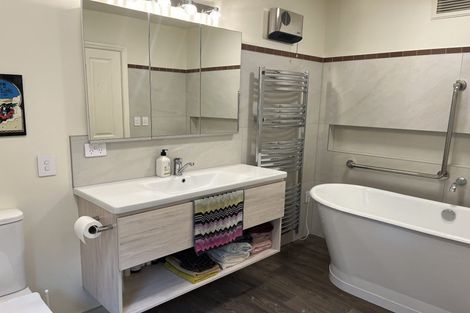 Photo of property in 57 Moray Place, Dunedin Central, Dunedin, 9016