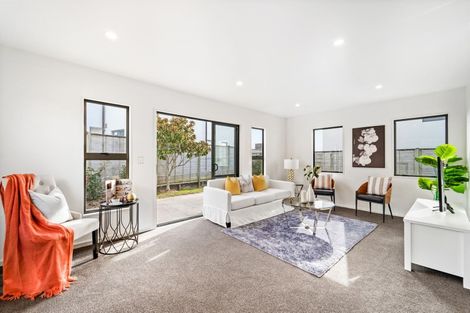 Photo of property in 1/64 Schnapper Rock Road, Schnapper Rock, Auckland, 0632