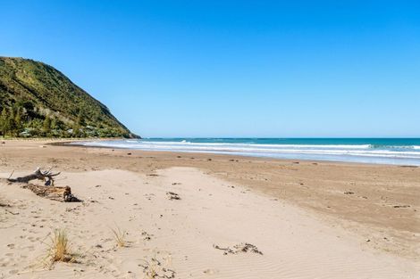 Photo of property in 1c Makorori Beach Road, Makorori, Gisborne, 4073