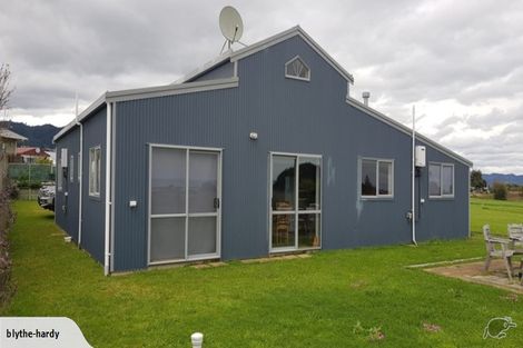 Photo of property in 18 Rawinia Place, Te Kaha, 3199