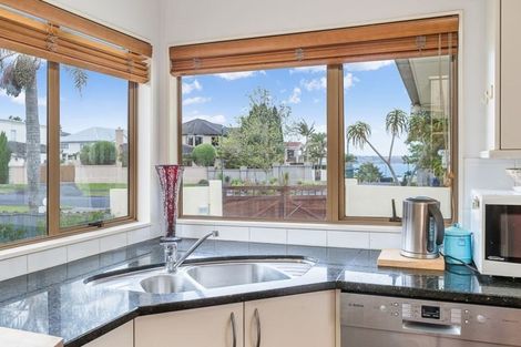 Photo of property in 13 Kahala Place, West Harbour, Auckland, 0618