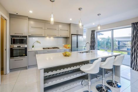 Photo of property in 6 Milano Boulevard, Karaka, Papakura, 2113