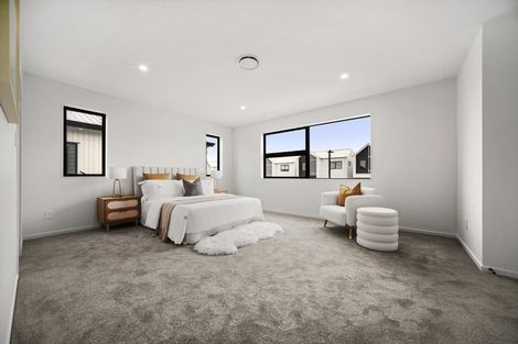 Photo of property in 6 Pukeko Road, Hobsonville, 0616