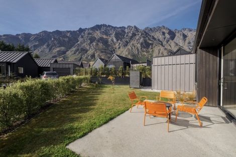 Photo of property in 4 Kotuku Lane, Jacks Point, Queenstown, 9371