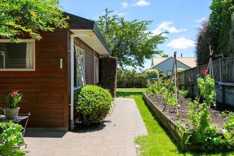 Photo of property in 10 Golders Place, Richmond Heights, Taupo, 3330