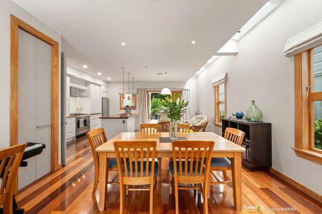 Photo of property in 16 Parliament Street, Thorndon, Wellington, 6011