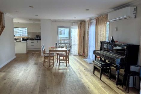 Photo of property in 73c Nile Road, Milford, Auckland, 0620