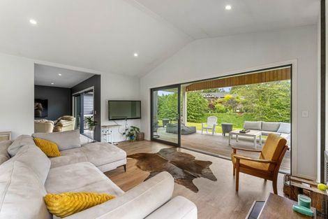 Photo of property in 231 Mapara Road, Acacia Bay, Taupo, 3385