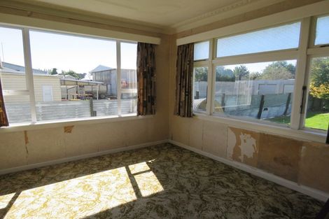 Photo of property in 13 Hunter Street, Edendale, 9825