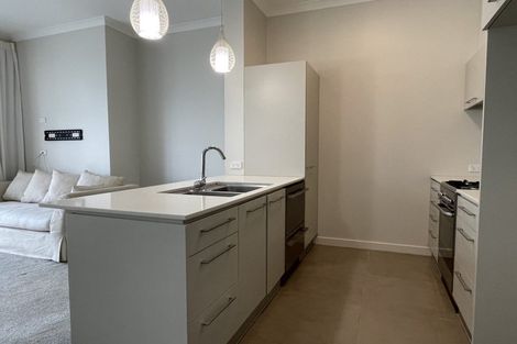 Photo of property in 7 Eaves Bush Parade, Orewa, 0931